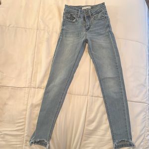 Stradivarius Skinny low waist Jeans!